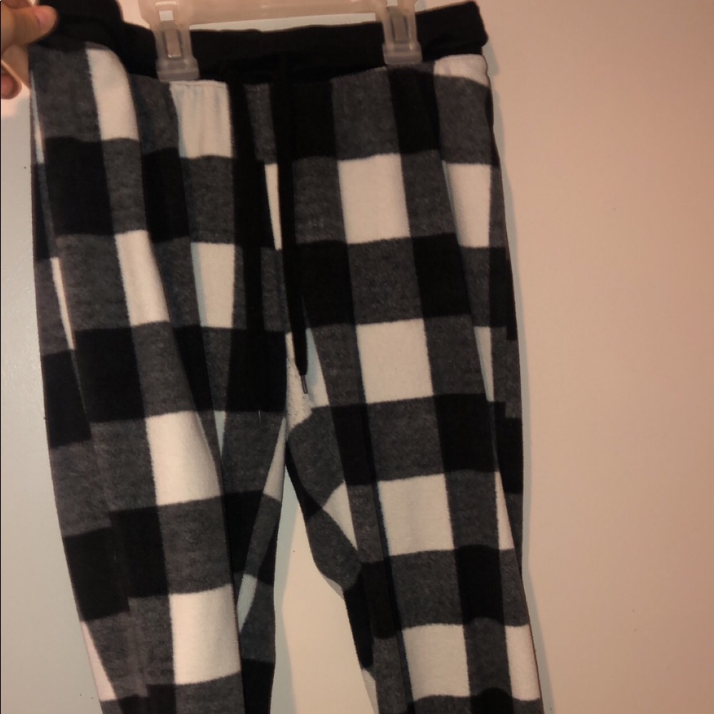 Very comfortable cute plad joggers